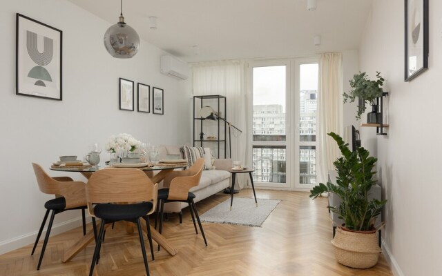 Warszawa Apartment Żelazna by Renters