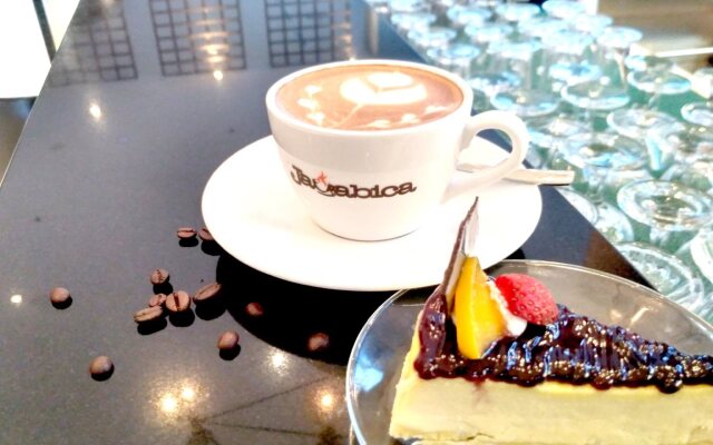 Hotel AYOLA Lippo Cikarang