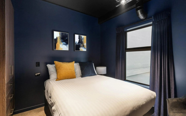 Abstract Hotel