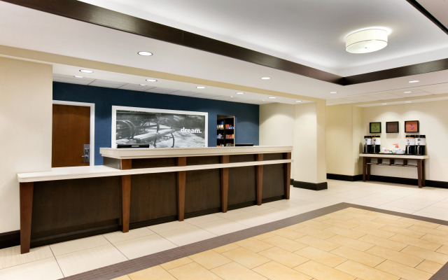 Hampton Inn & Suites Mahwah