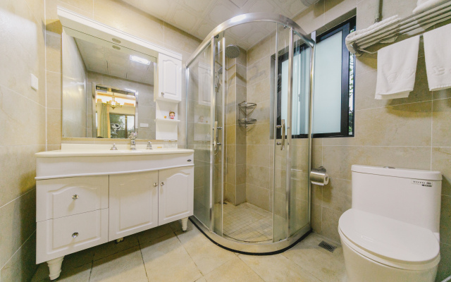 Suzhou Ethereal Residential Hotel (Taihu Xishan)