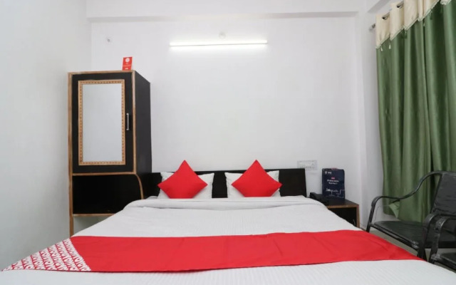 Oyo 27741 Incredible Palace