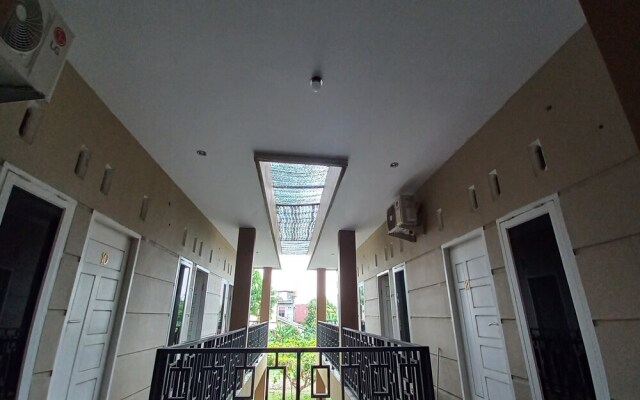 SPOT ON 93428 Pinus Jaya SyariahNearTaman Amaryllis Pekanbaru