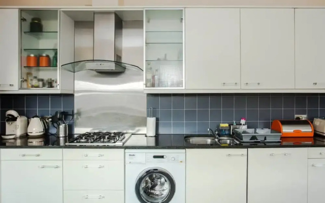 Luxury 2 Bedroom Apartment in London Bridge