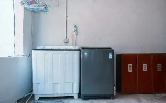 Jiavan luxury light hostel -PhoenixeOld CitycShopshEnglishlish