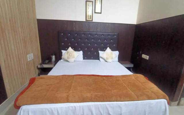 OYO 28329 Hotel The City Park