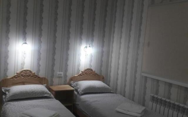 Hotel Allanazar Ota
