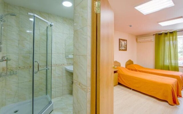 LETO hostel