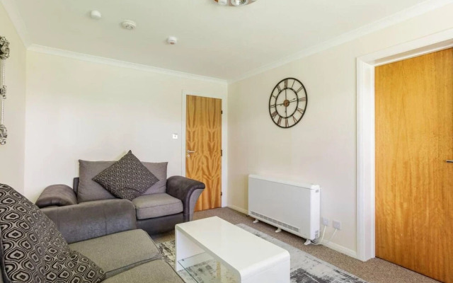Summit Central - Quiet 2BR Flat, Wifi, Parking