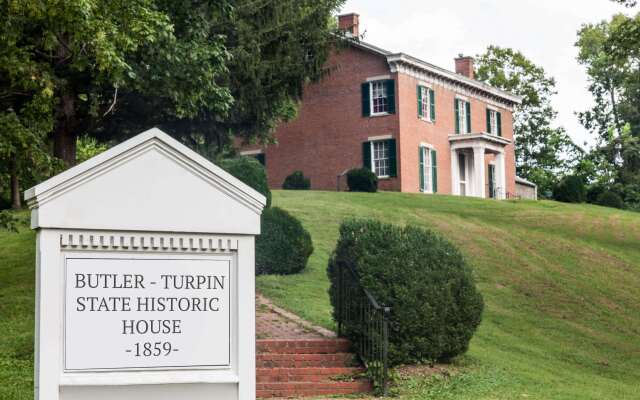 Super 8 by Wyndham Carrollton