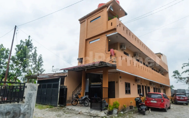 Teratai Guesthouse at RS Adam Malik Medan RedPartner