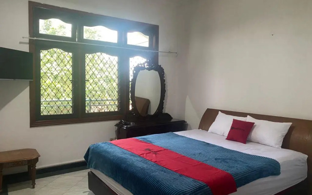 RedDoorz Syariah @ Karang Pilang