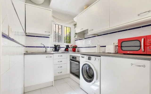 Apartamento con patio a 1 minuto de la playa