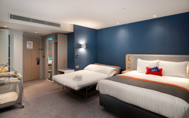 Holiday Inn Express London Heathrow T4 by IHG