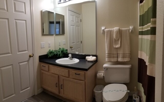 LKB1029LKB Lake Berkley - Four Bedroom Home