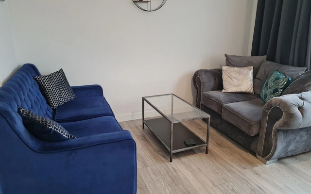 Lovely 2-bed Apartment in Cheltenham Spa