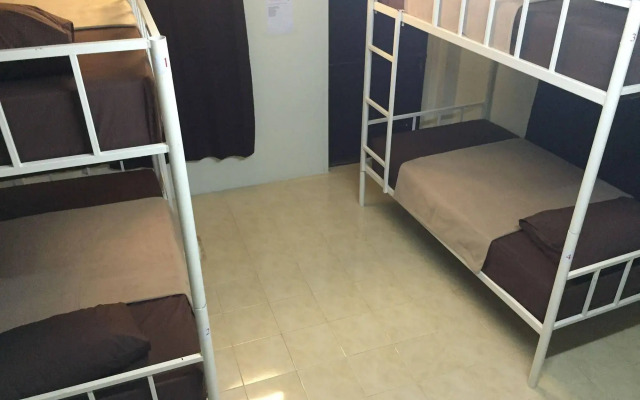 Red Boutique Hostel