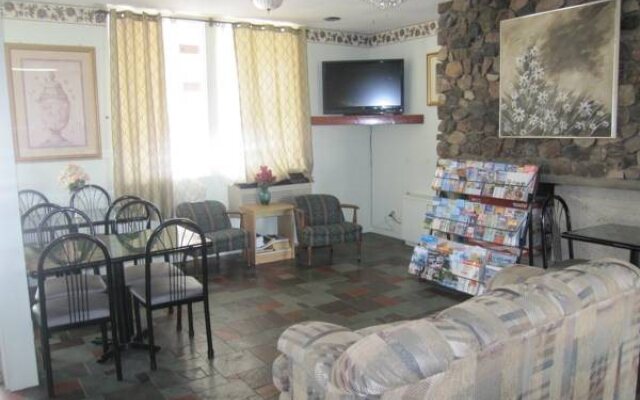Budget Inn