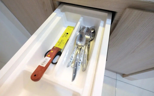 3BR near Sumarecon Mall Bekasi at The Springlake Apartment