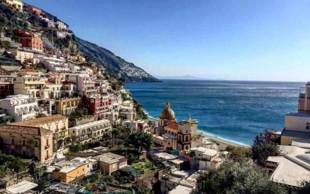 Beautiful 2-bed House in Positano Main Square Area