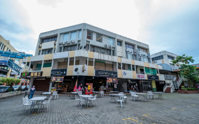 AC Residence