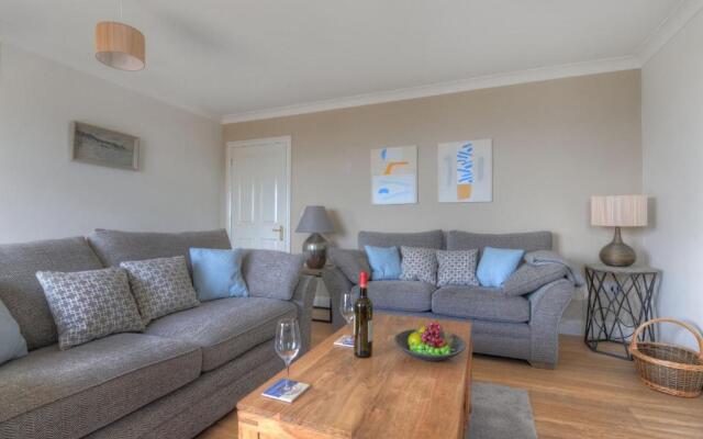 7 Coram Court