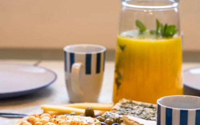 Art Apartment In Mamila - Art & View