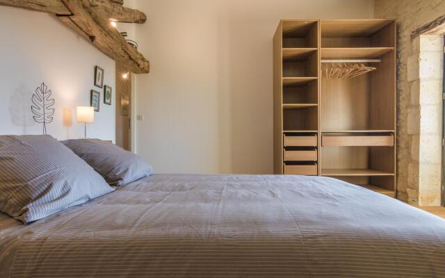 Charming holiday home in Aquitaine with Swimming Pool