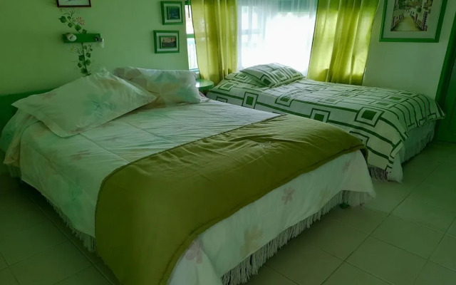 BRUGMANSIA country hotel