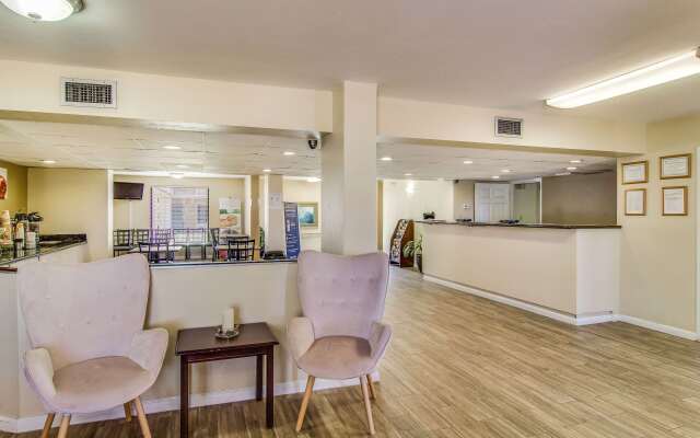 Suburban Studios Hotel Kingsland Near I-95