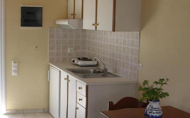 Pythos Studios and Apartments