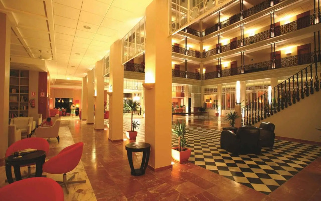 Gran Hotel Aqualange - Balneario de Alange