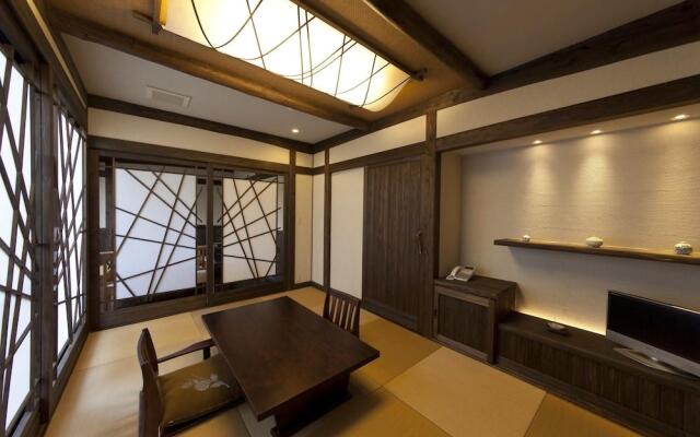 Gokuraku Onsen Takumi No Yado