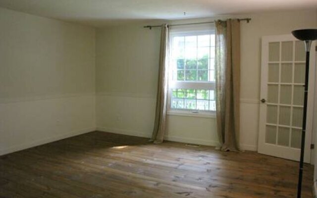Willow Pond Country Bed And Breakfast