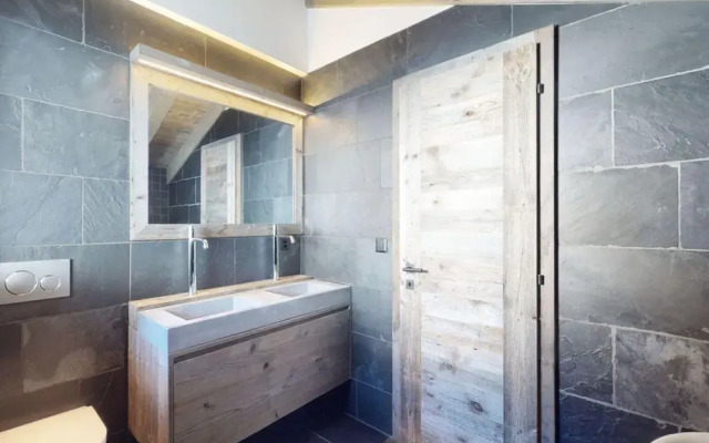 Cosy Chalet in Vex With Balcony