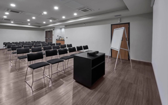 City Express by Marriott Monterrey Lindavista