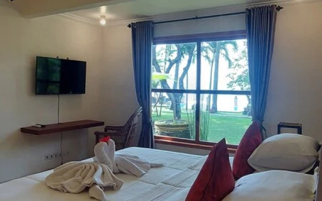 The Ning Beach & Villa