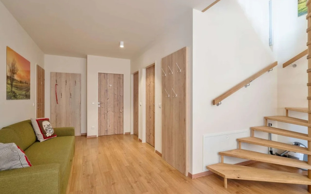 Pleasant Apartment in Gosau near Ski Area