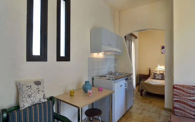 Iliana Apartments