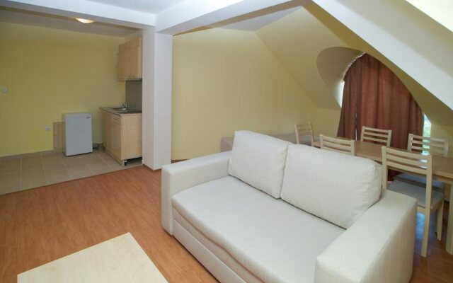 Anixy Apart Hotel