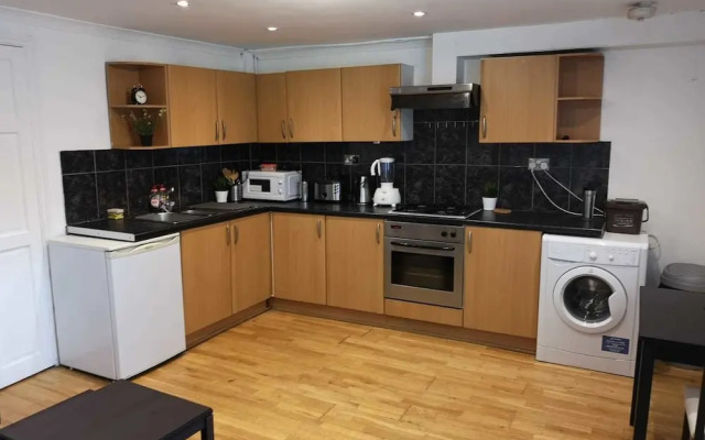 Cosy Apartment in Islington - A