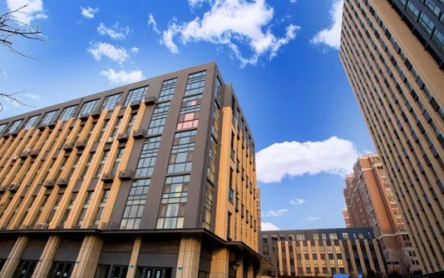 Mu'en Loft Light Luxury Apartment (Qingdao North Railway Station)