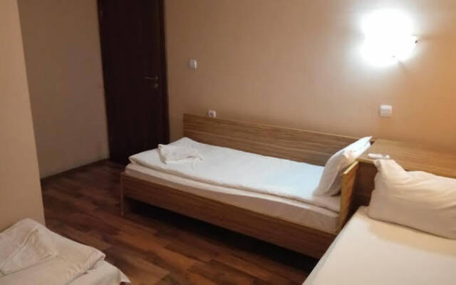 Asya Guest House