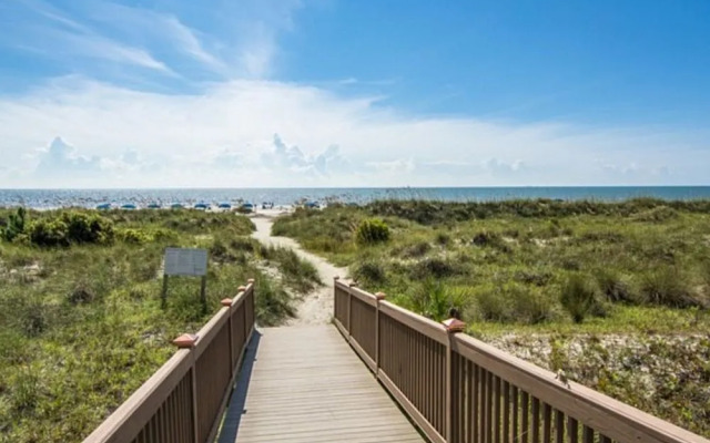 Windsor Court South by RedAwning