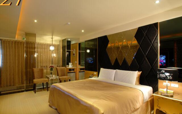 WE Motel