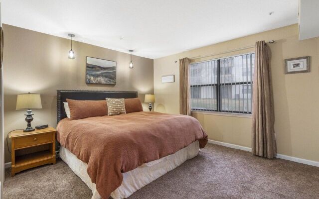 Bunker Ridge Rendezvous - Branson - Condo in Pointe Royale