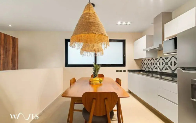 Ocean Breeze Loft Steps Away From Hotel Zone