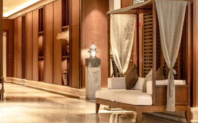 Days Inn Wyndham Xishuangbanna Jinghong Rainforest Park (Mengluo Dafosi Branch)