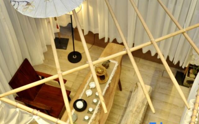 Wuyishan Half Mountain and Half Water (Zen culture theme) Hotel