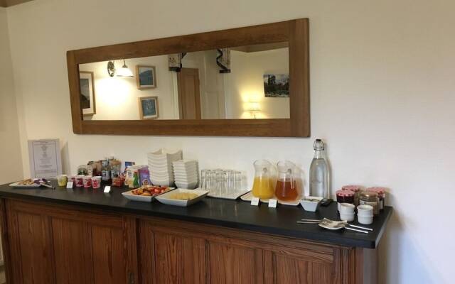 Tyn Y Fron Country House